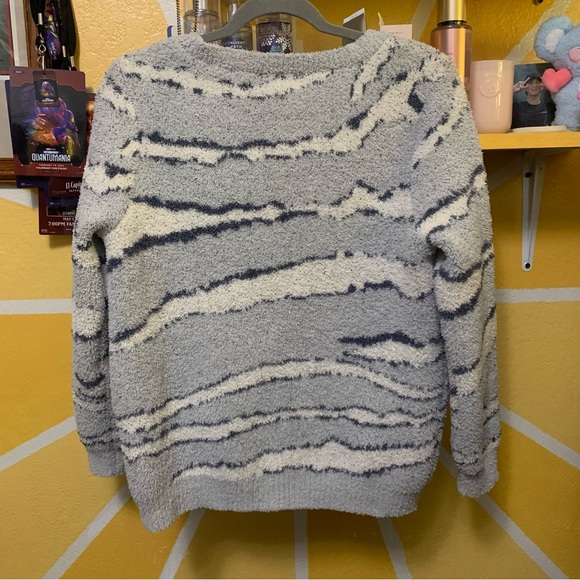 Barefoot Dreams Cozy Chic Seaside Crew Neck Pullover Ocean Zebra Size Medium - Picture 4 of 8